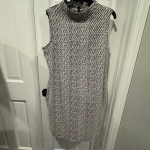 Sharagano Sleeveless Textured Knit Sheath Dress – Size 14 –‎ Monochrome Pattern